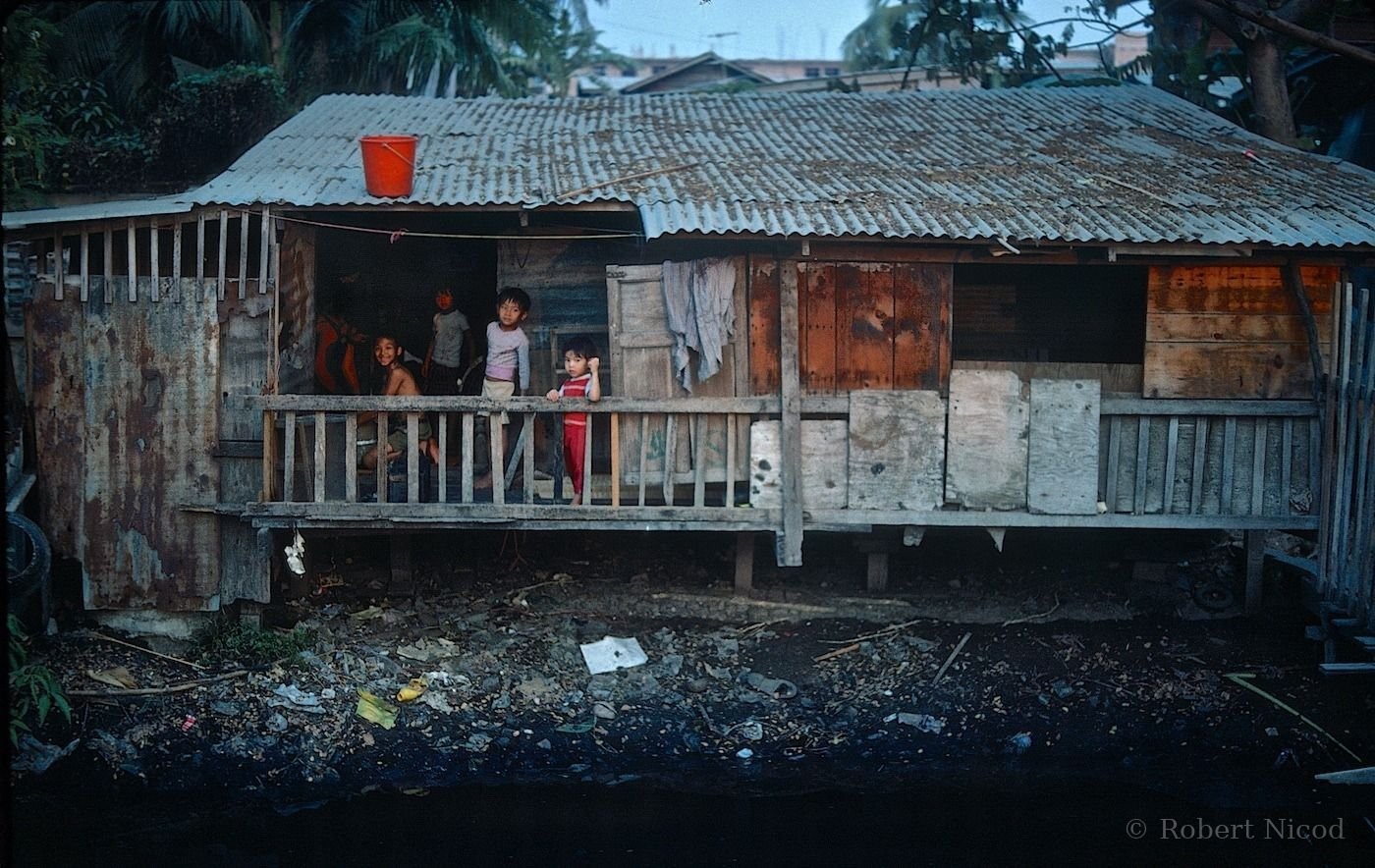 Reportage Thaïlande 1980 — Grandir au bord d'un Khlong, Bangkok 1980