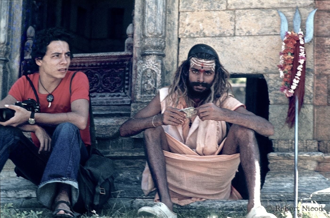 Des touristes en Asie — Deux mondes côte à côte, Varanasi 1977