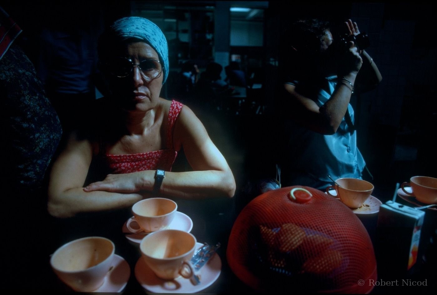 Des touristes en Asie — Petit déjeuner avec viennoiseries, Bangkok 1980
