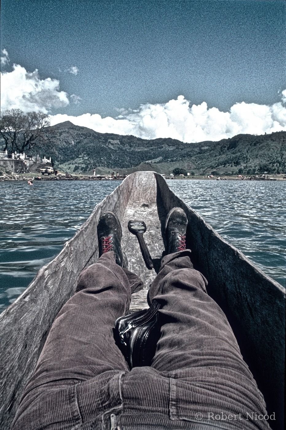 Des touristes en Asie — Balade pour touristes, Lac de Pokhara 1977