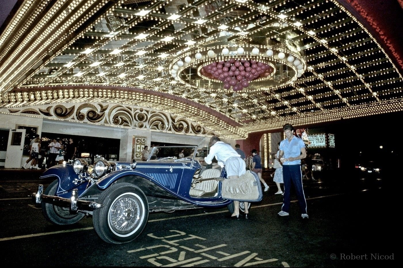 Villes de l'Ouest — Hôte et son voiturier, Circus Circus Hotel & Casino, Las Vegas, Nevada 1987