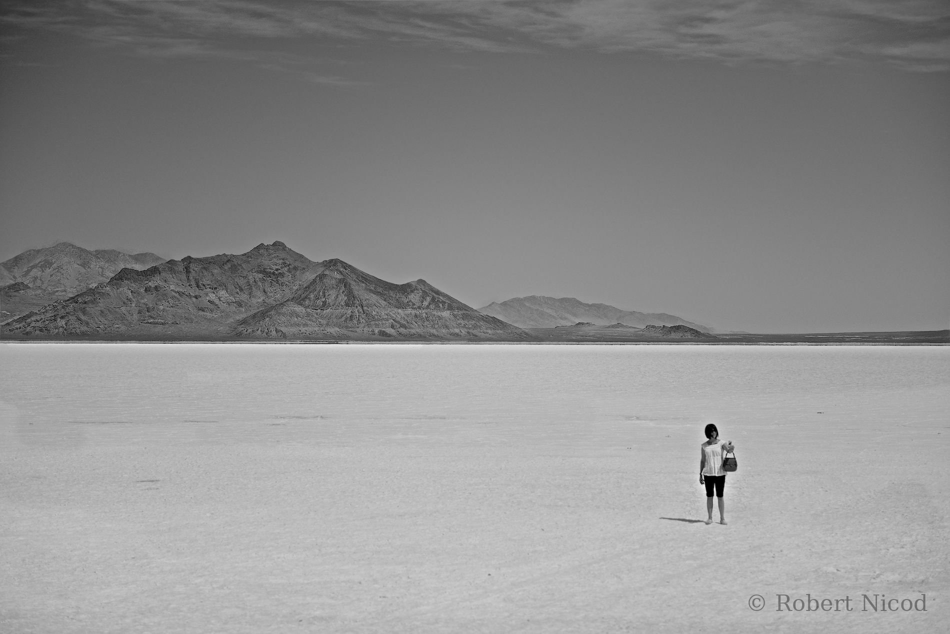 Des touristes à l'Ouest — Selfie d'une voyageuse solitaire, Bonneville Salt Flats, Utah