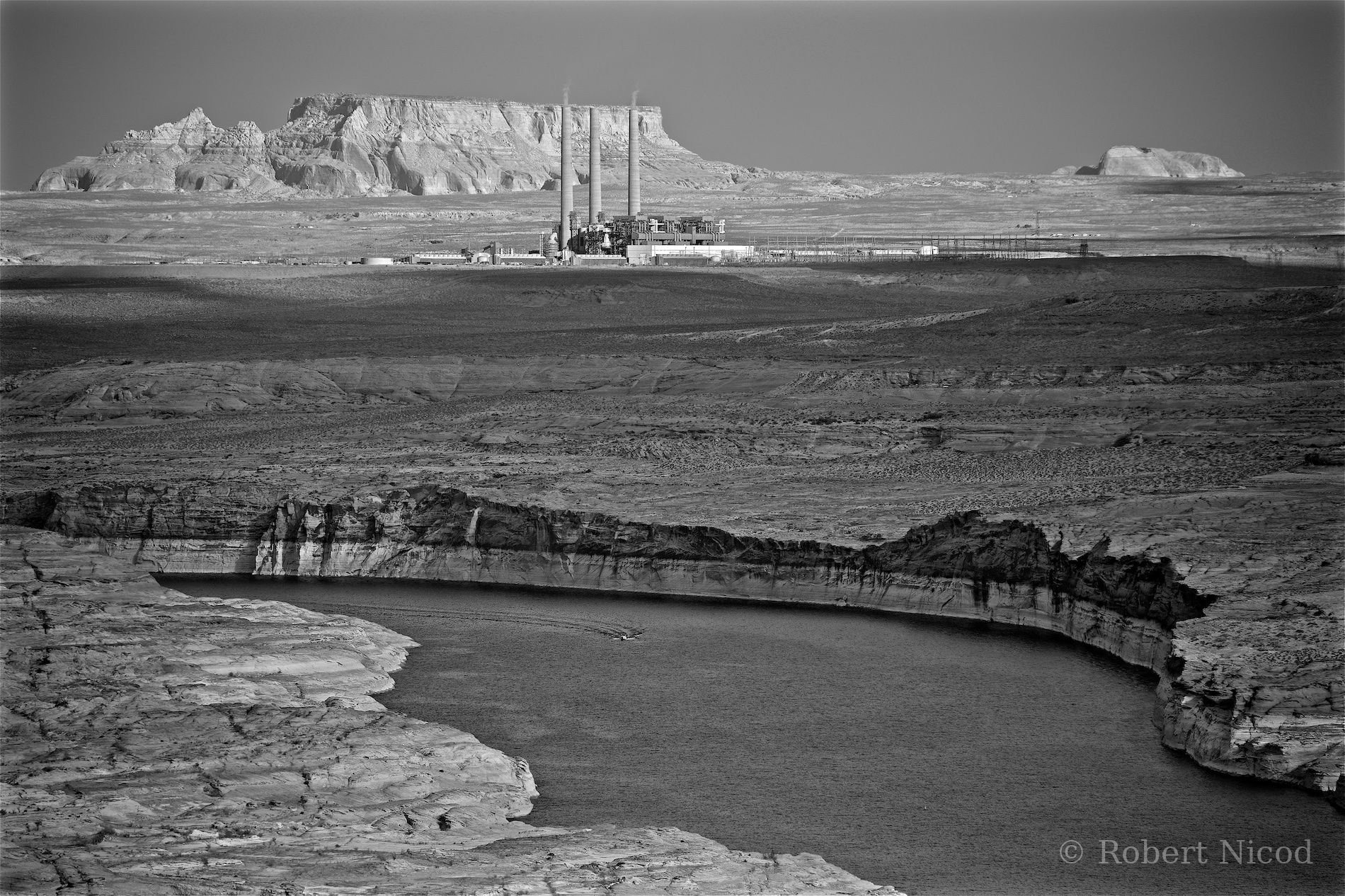 Des touristes à l'Ouest — Centrale à charbon, Lake Powell, Arizona