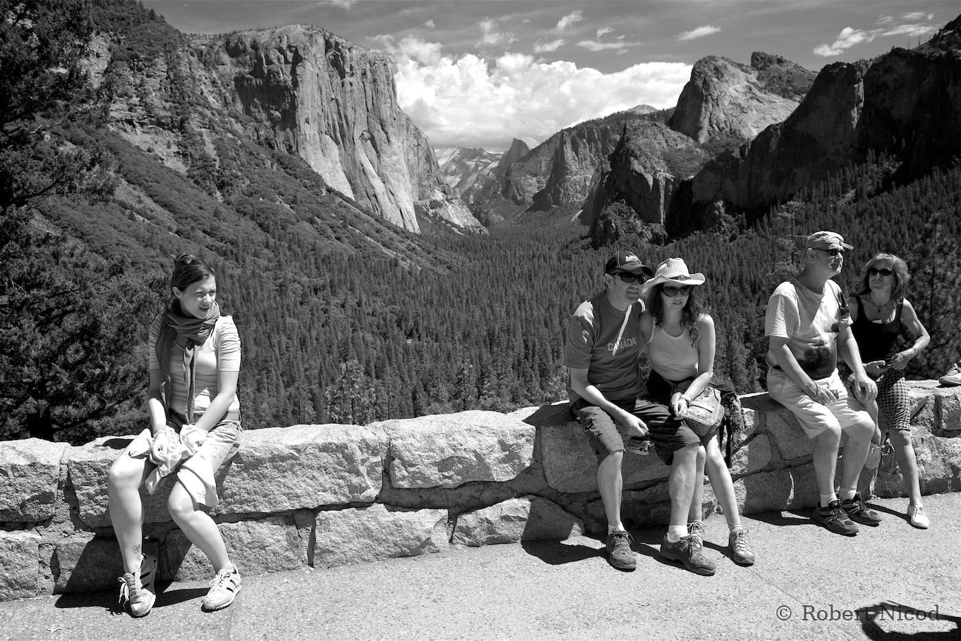 Des touristes à l'Ouest — Belvédère sur Yosemite Valley, Californie